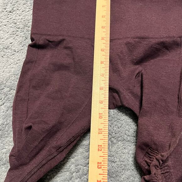 Lululemon Leggings Womens 4 In The Flow Crop Ribbed Ruched Seamless Maroon Pants - Picture 6 of 7